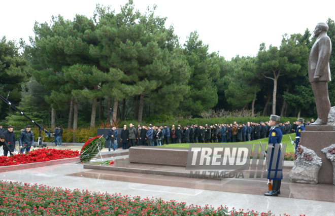 Azerbaijani public visits Alley of Honor to commemorate 12th death anniversary of Heydar Aliyev. Azerbaijan, Dec.12, 2015